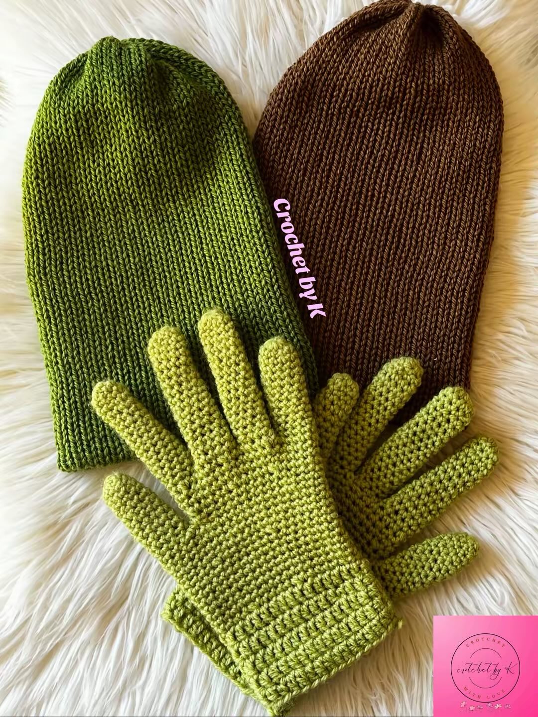 Green crochet gloves and scarf